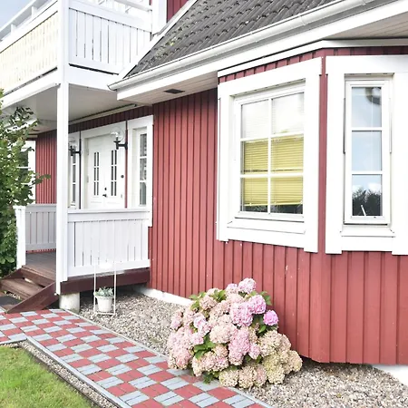 In Mit Terrasse, Cleaning Included Апартаменты *
